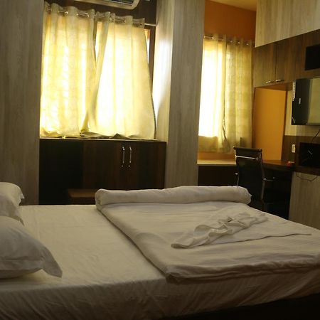 Hotel Himalaya Agartala Exterior photo