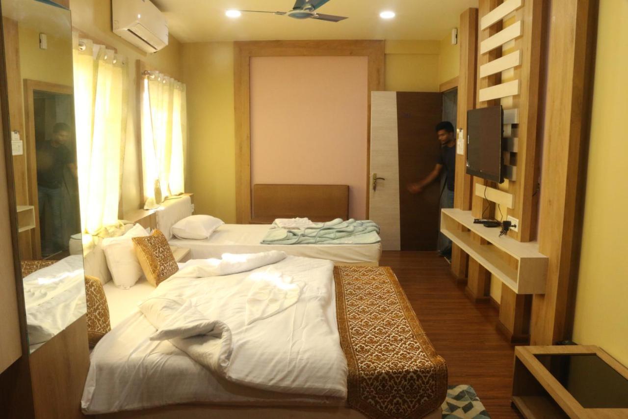 Hotel Himalaya Agartala Exterior photo